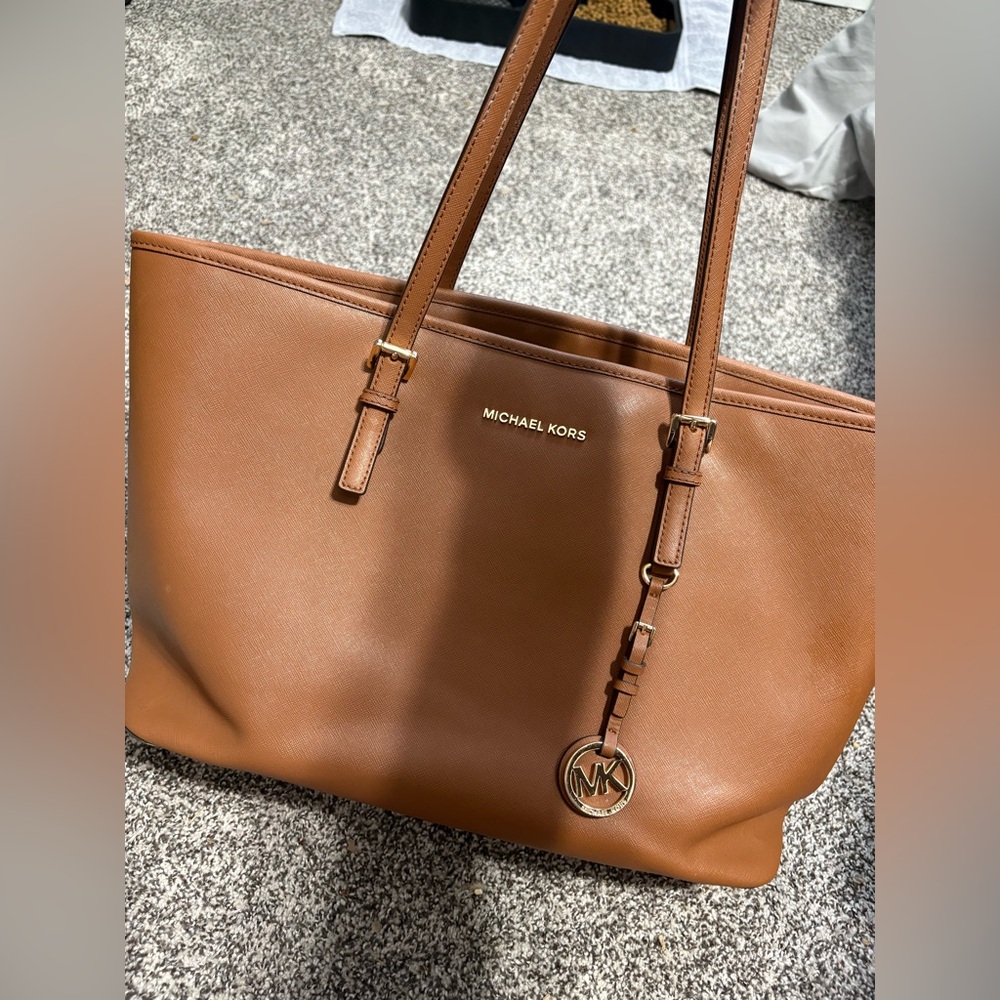 Michael kors purse